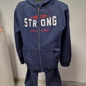 Strong kirjaga dressikomplekt